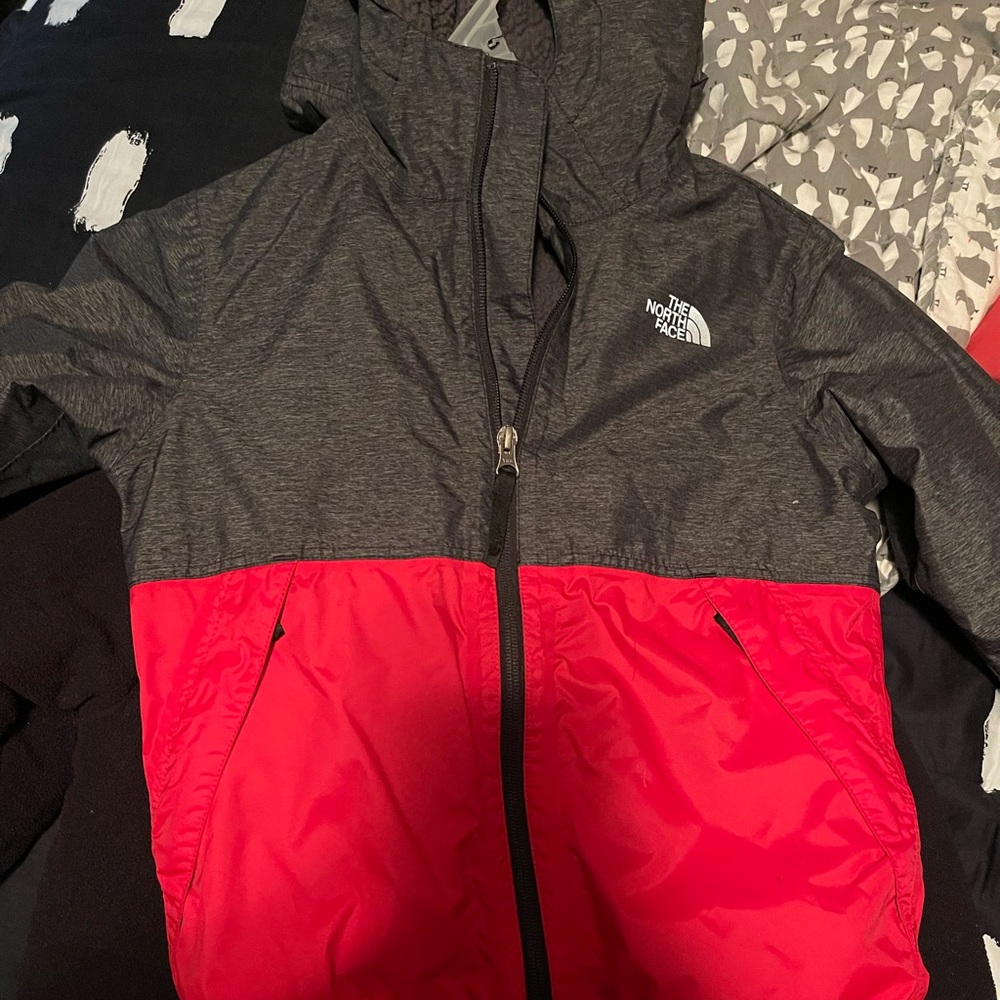 Boys small 7/8 Northface hooded winter coat